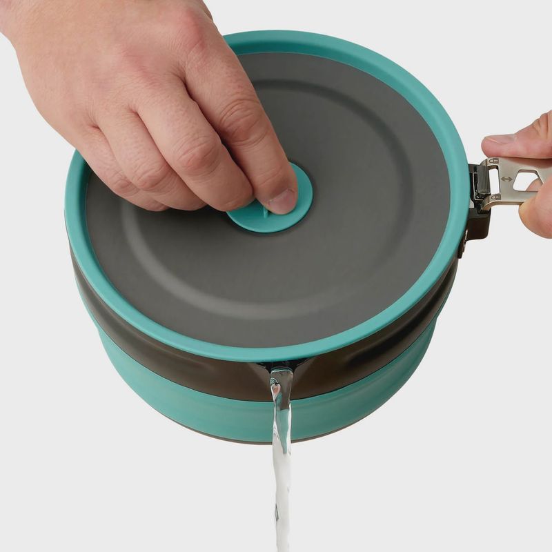 Frontier Ultra Light Collapsible Pouring Pot