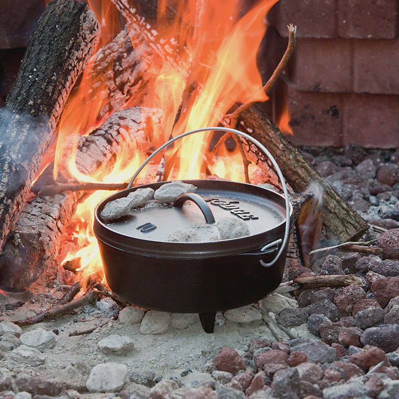 Lodge Camp Dutch Oven