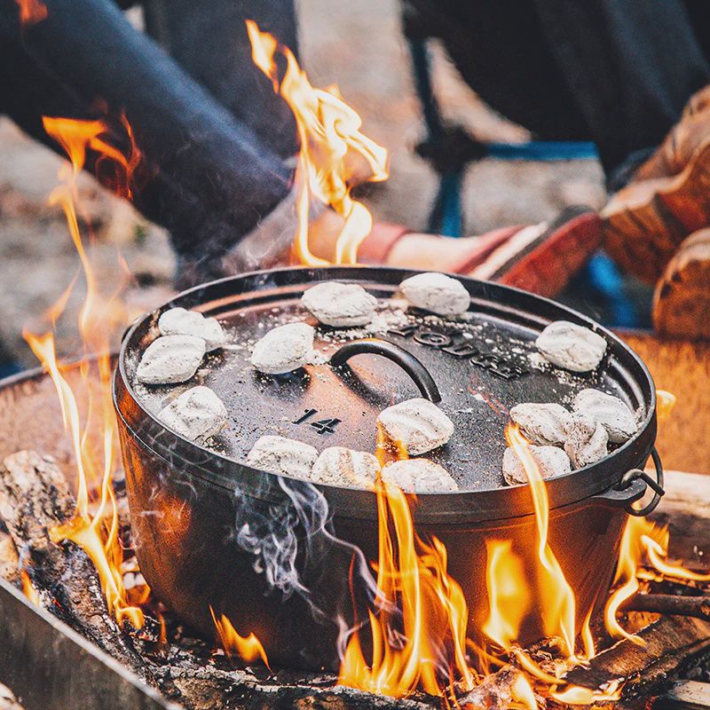Lodge Camp Dutch Oven