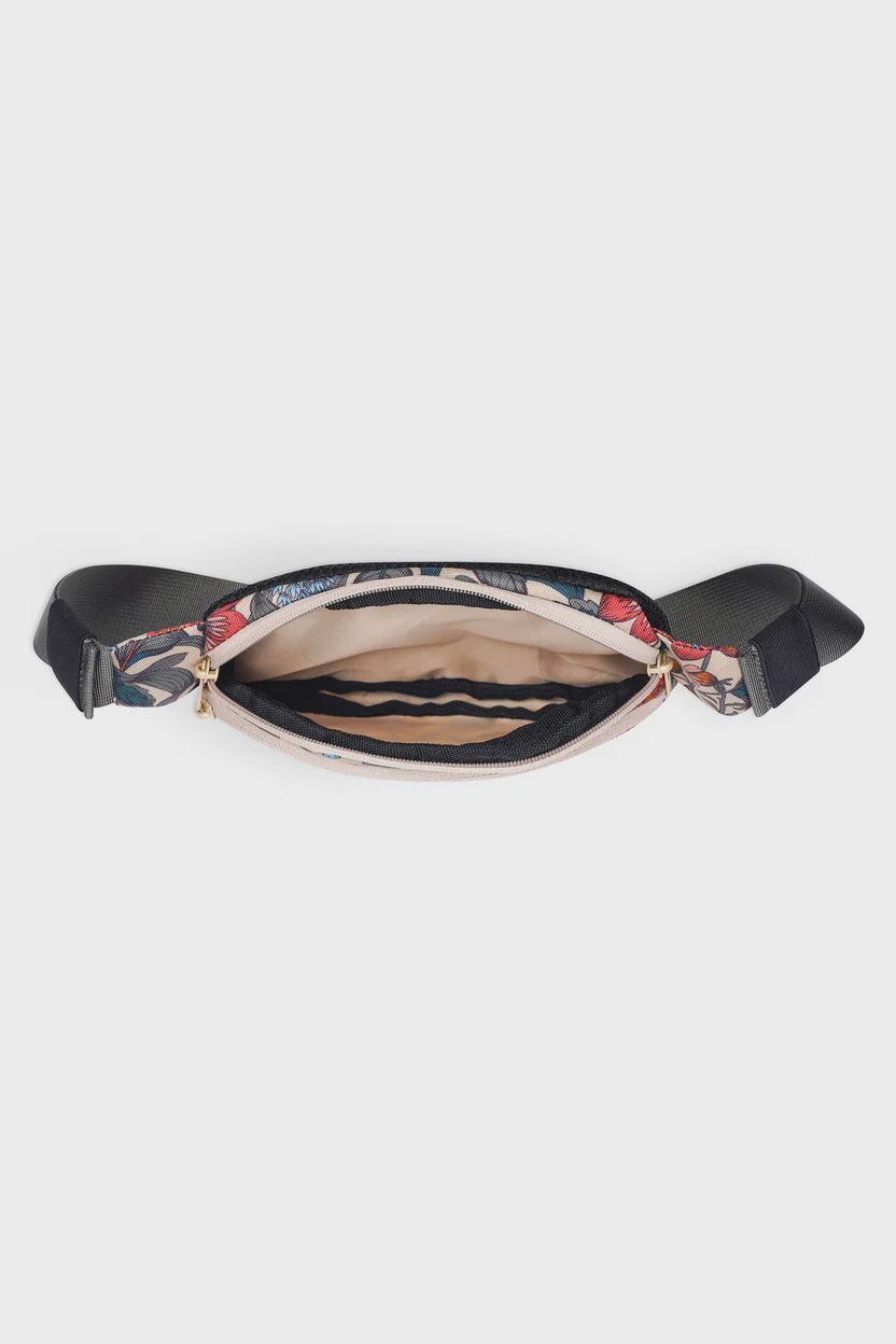 Spectator Belt Bag