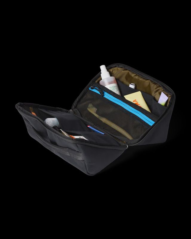 Viaje Toiletry Kit