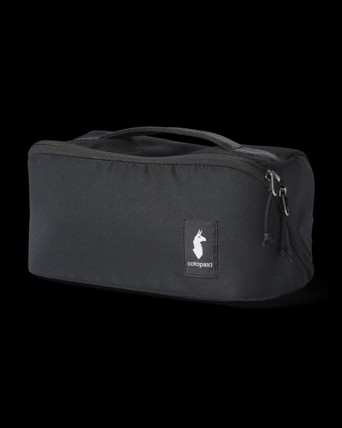 Viaje Toiletry Kit, Color: Cotopaxi Black