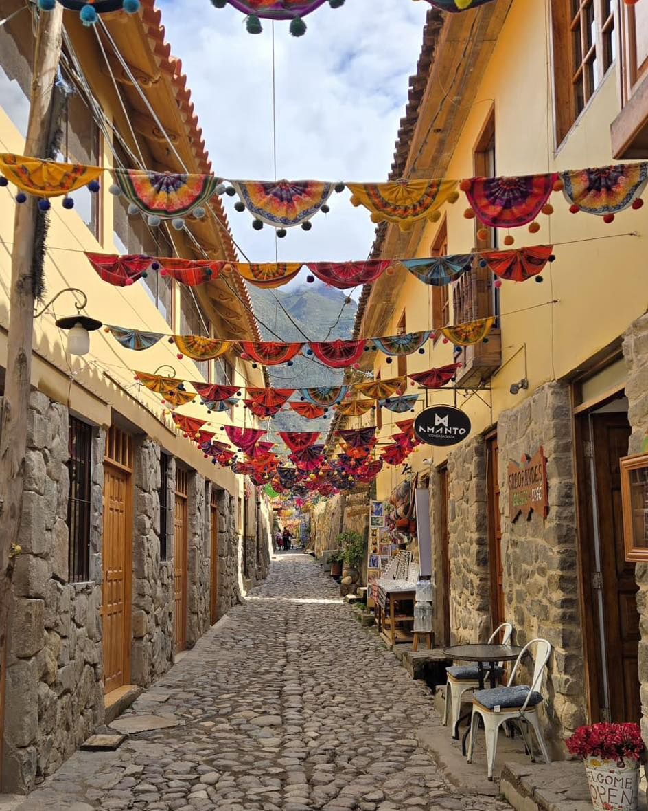 Sacred Valley Trek w/ Machu Picchu &amp; Colored Mountains