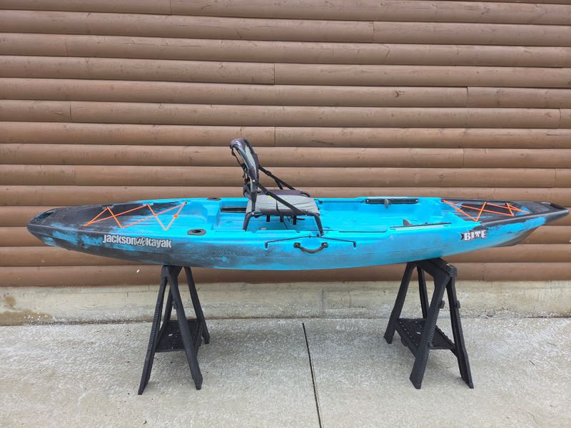 USED Bite Angler