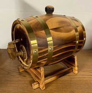 ​1.5 Liter Barrel with an interior bladder.