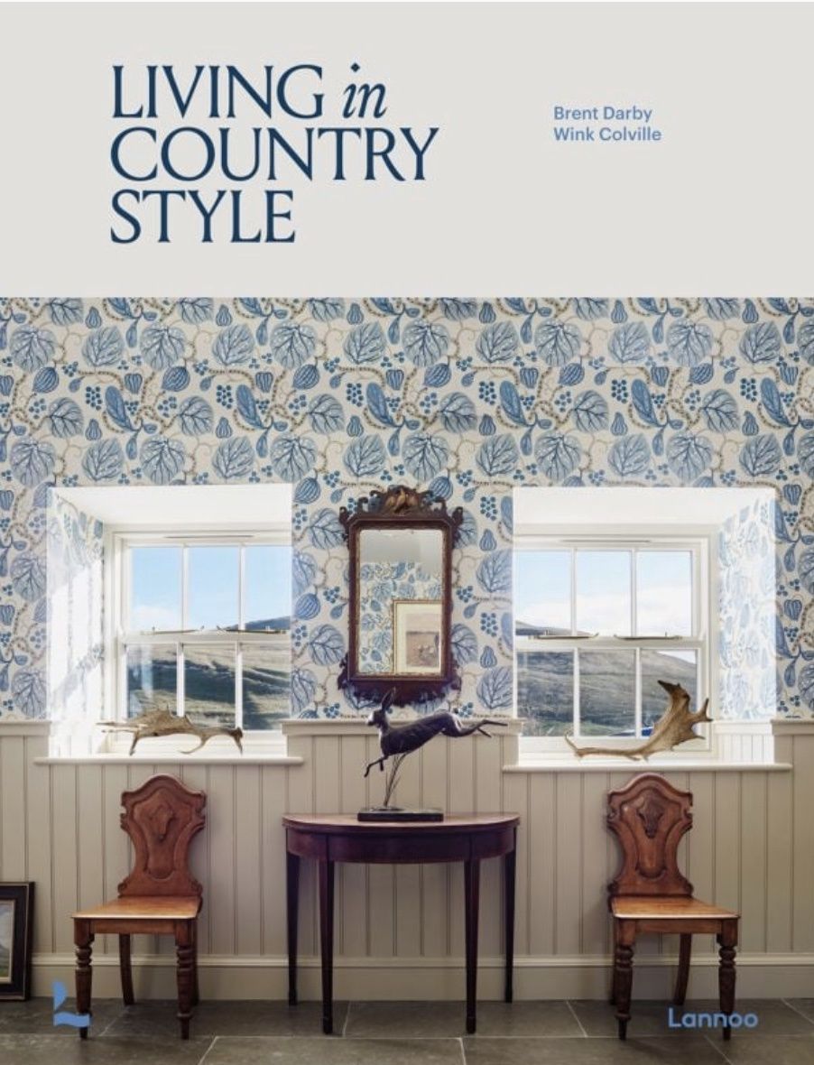 Coffee Table Books, Title: Living in Country Style