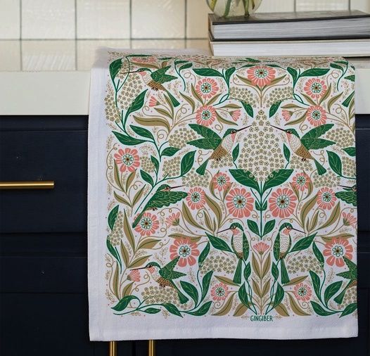 Flour Sack Cotton Tea Towels &amp; Aprons - Gingiber, Design: Hummingbird
