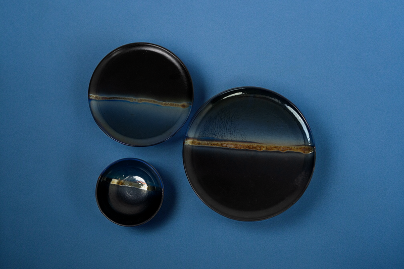 Obsidian Black Dinner Set