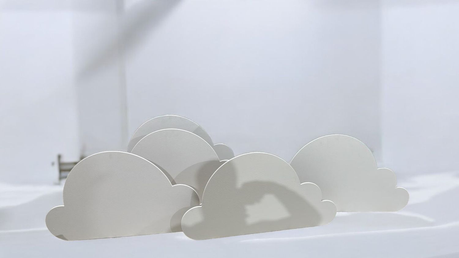 Cloud-Shaped Wooden prop