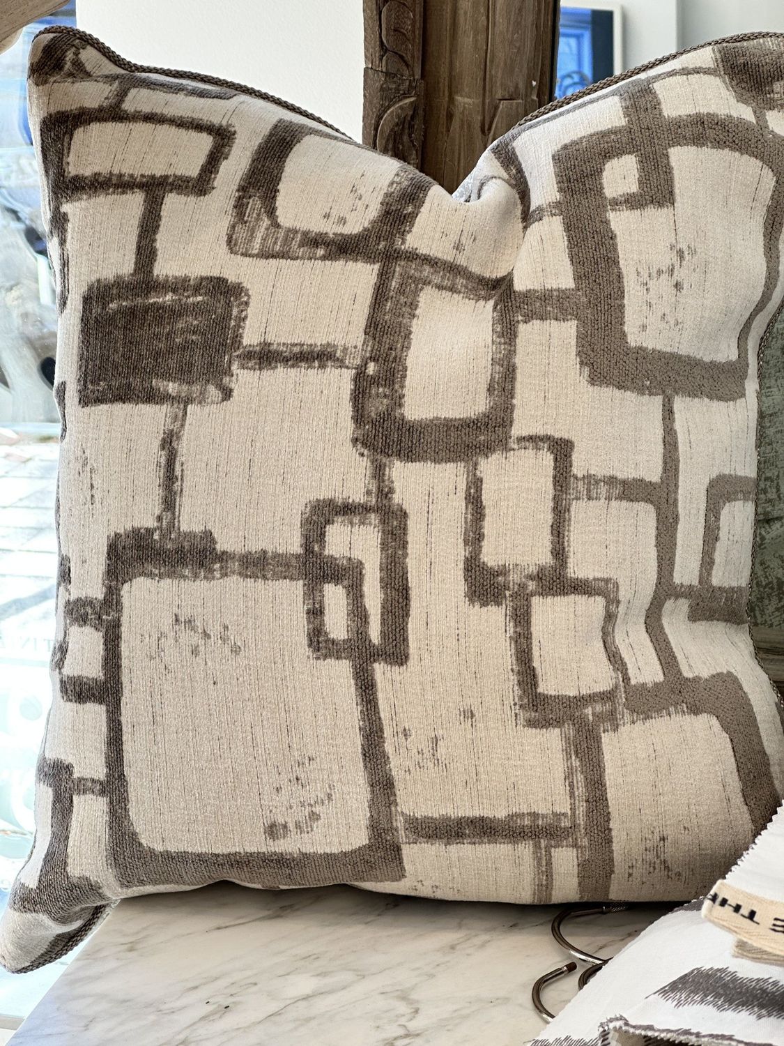Pillow Cream Grey/Green Square Pattern 22&quot;, 1 Avail
