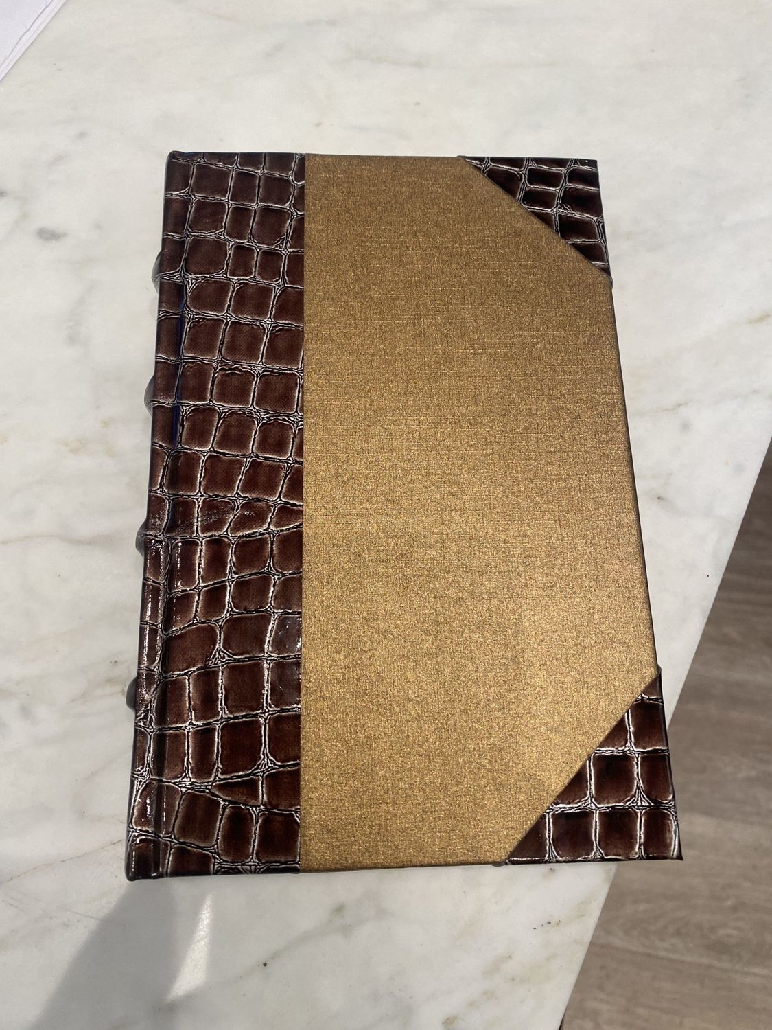*Book Brown Croc Spine with Cocoa Gold Set of 5