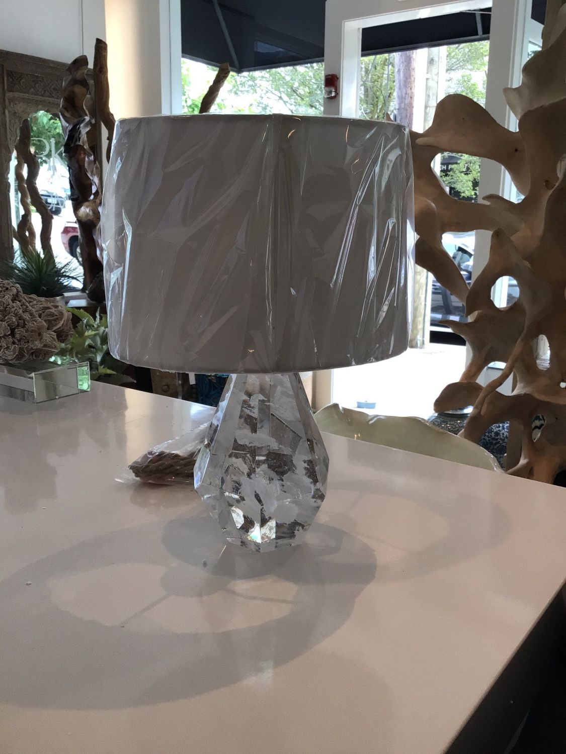 *Quartz Lamp- 13&quot;H / Shade 7&quot;Hx10&quot;Wx7&quot;D