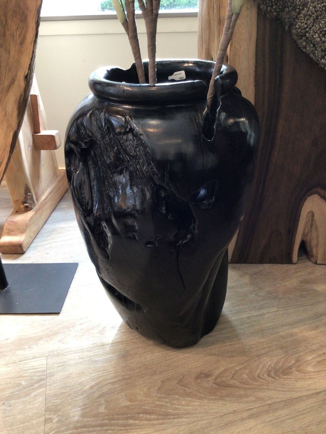 Black teak Vase Polished