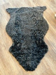 Curly Sheepskin Throw / Rug Dark Gray