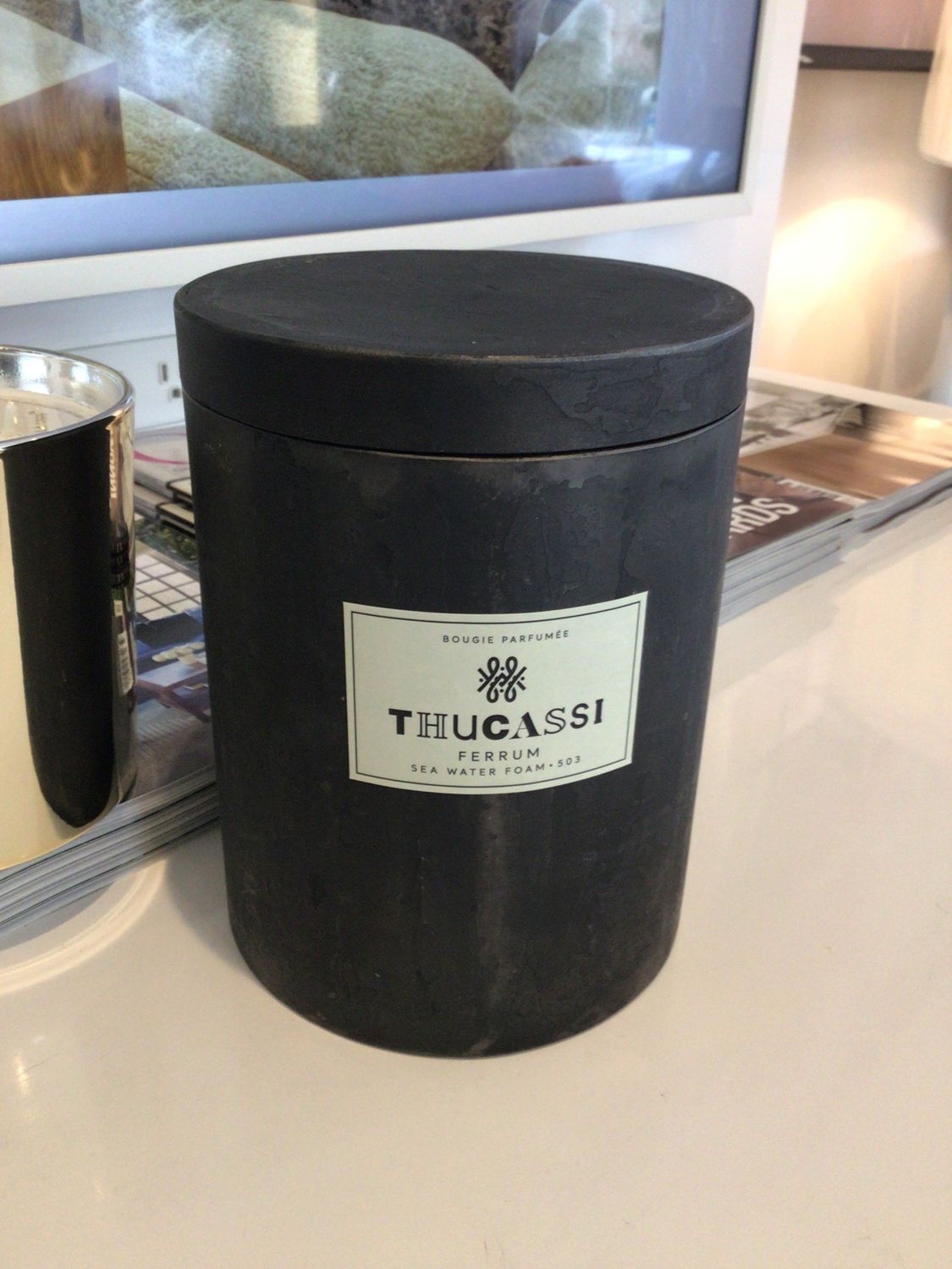 *Thucassi - Distressed Iron XL Candle Re-Usable Container 58oz Sea Water Foam