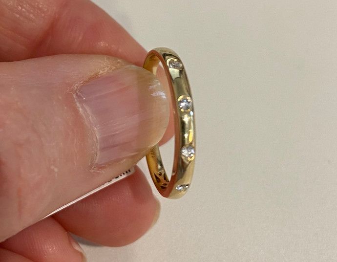 SOLD Ring High Polish 14k Band with 5 Inset Diamonds .9ct size 7.75