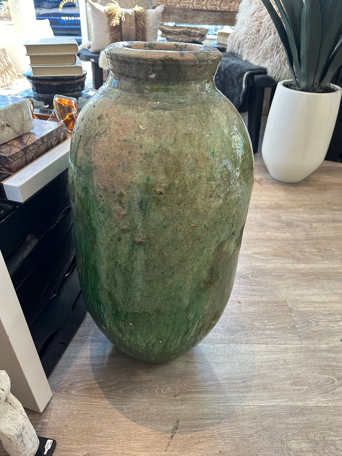 Floor Vase Green glaze from Magnesium and Copper Moroccan