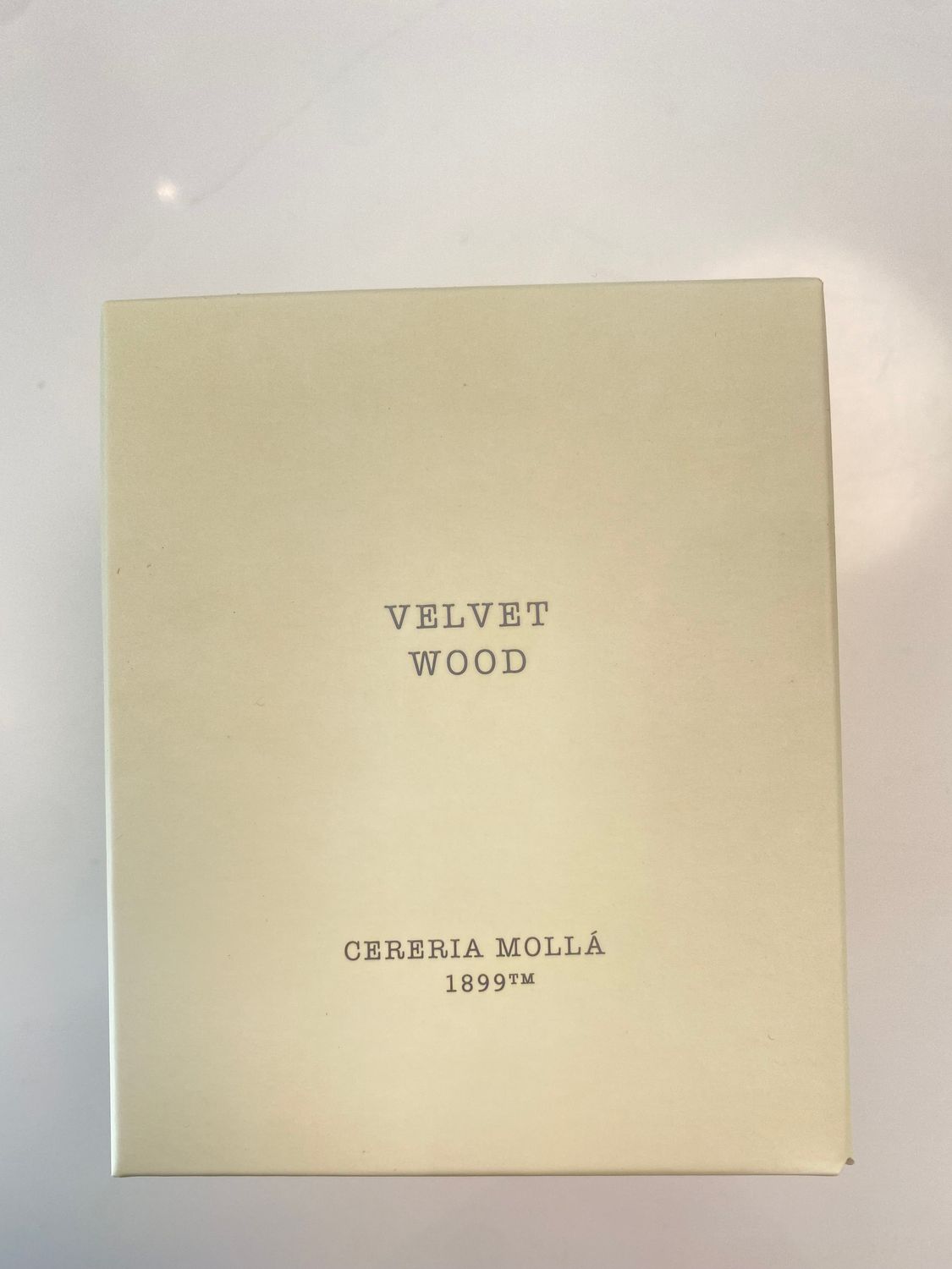 CM CANDLE 8 OZ VELVET WOOD