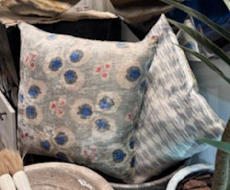 20&quot; Sq. Vintage Wool Pillow, Gray with Blue &amp; Pink Pattern, Reversible