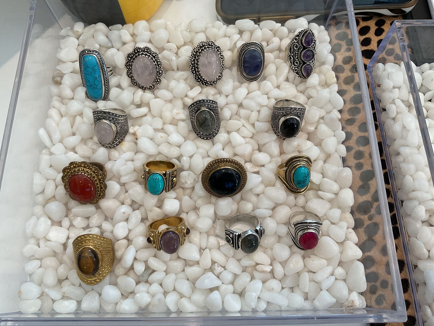 Rings, semiprecious, gold and silver tone metal, misc.