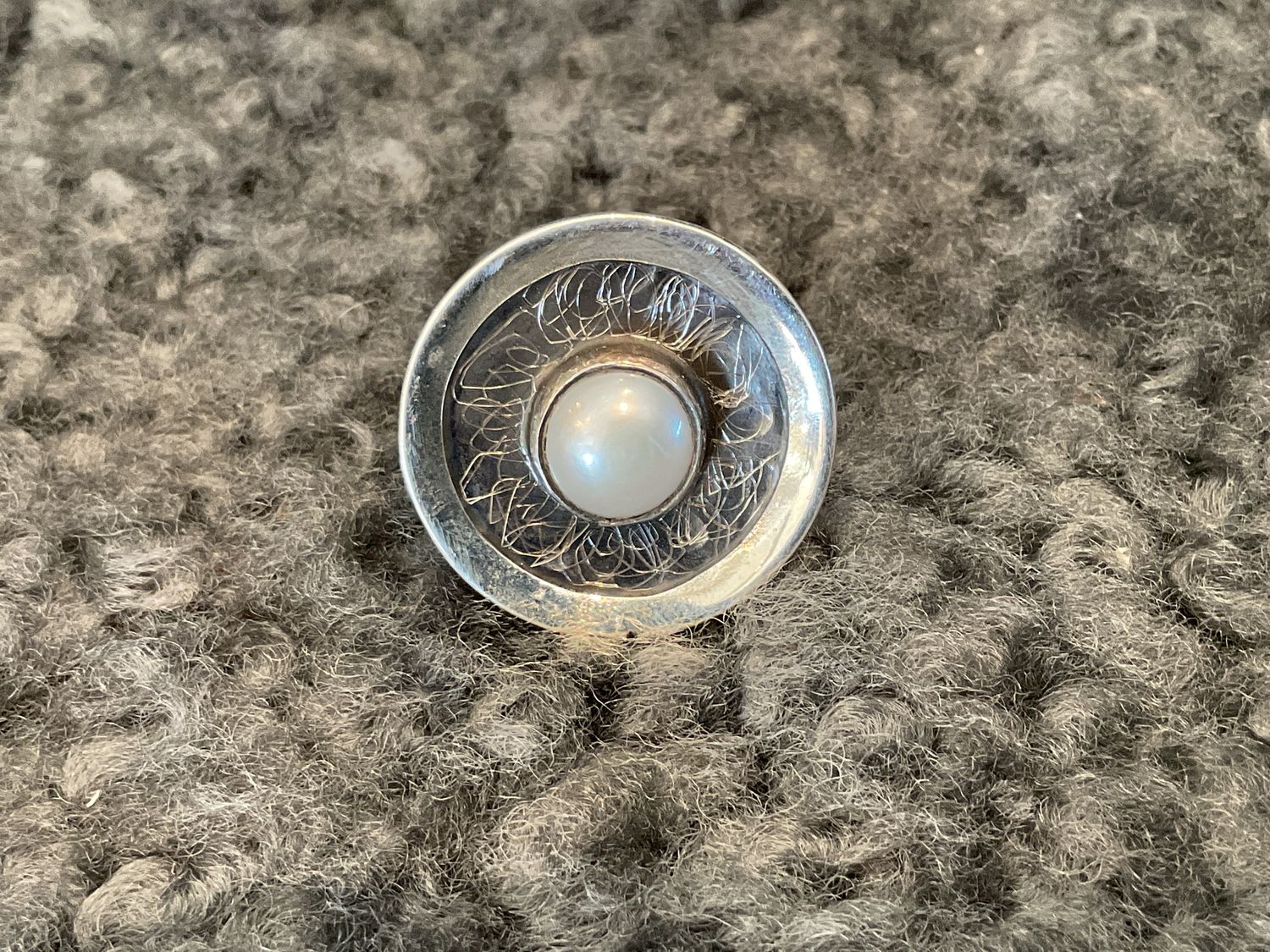 Ring Sterling Oxidized Disc w/ Pearl Adjustable