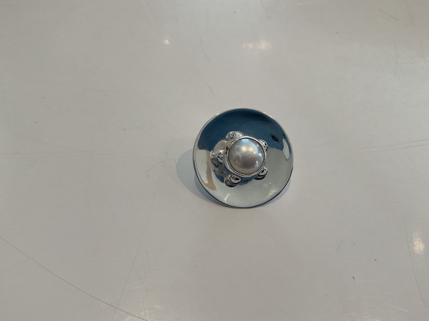 Pendant, Sterling Silver Polished Round Disk with Freshwater Pearl