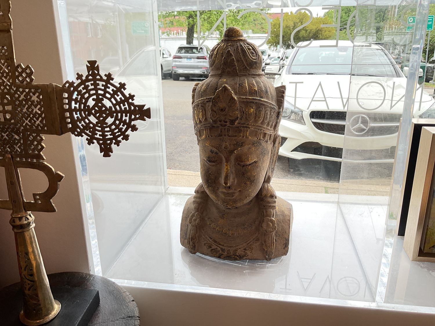 SOLD Buddha Head Brown w/ Gold Wash Stone Indonesia (w) 9″ x (d) 8″ x (h) 17″