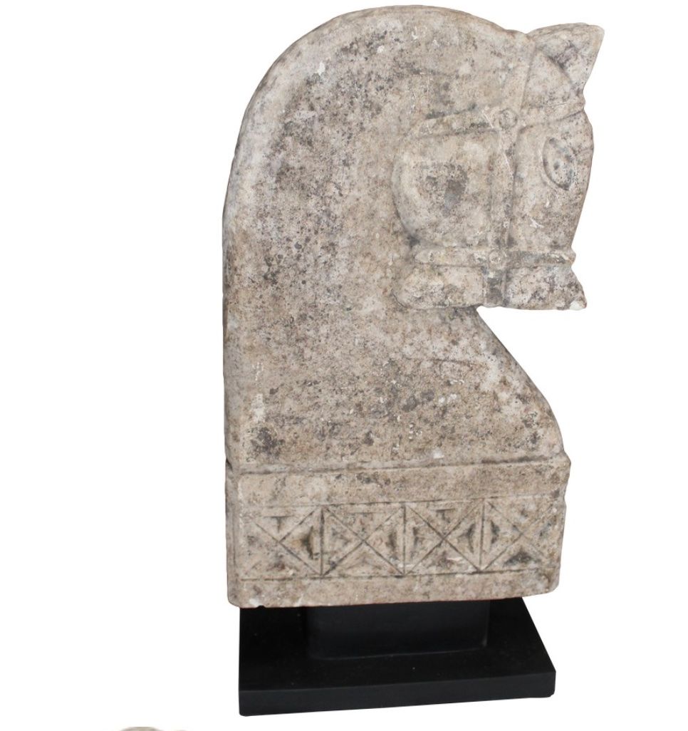 Horse Stone on Custom Stand (w) 8″ x (d) 4″ x (h) 16″