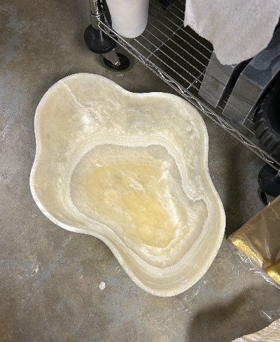 Onyx Bowl, White, 23 x 17, x 6&quot;h