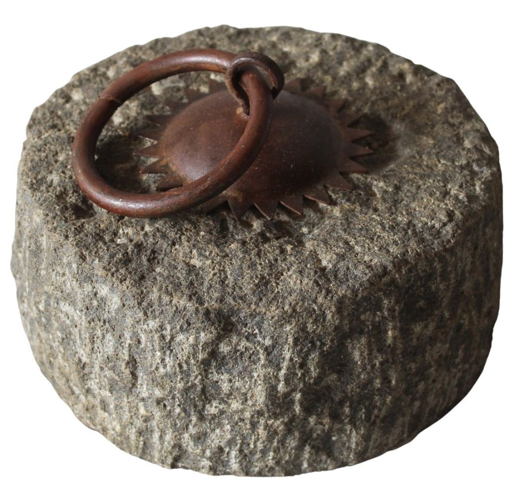 Doorstop Raw Edged Concrete Round