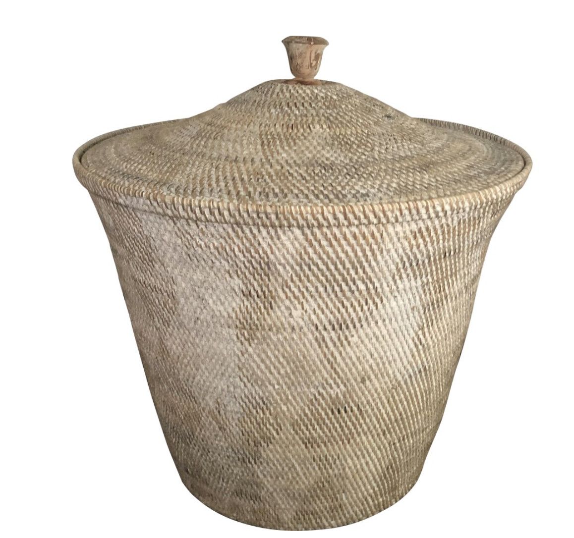 Basket Whitewash Lidded Rattan / Wood