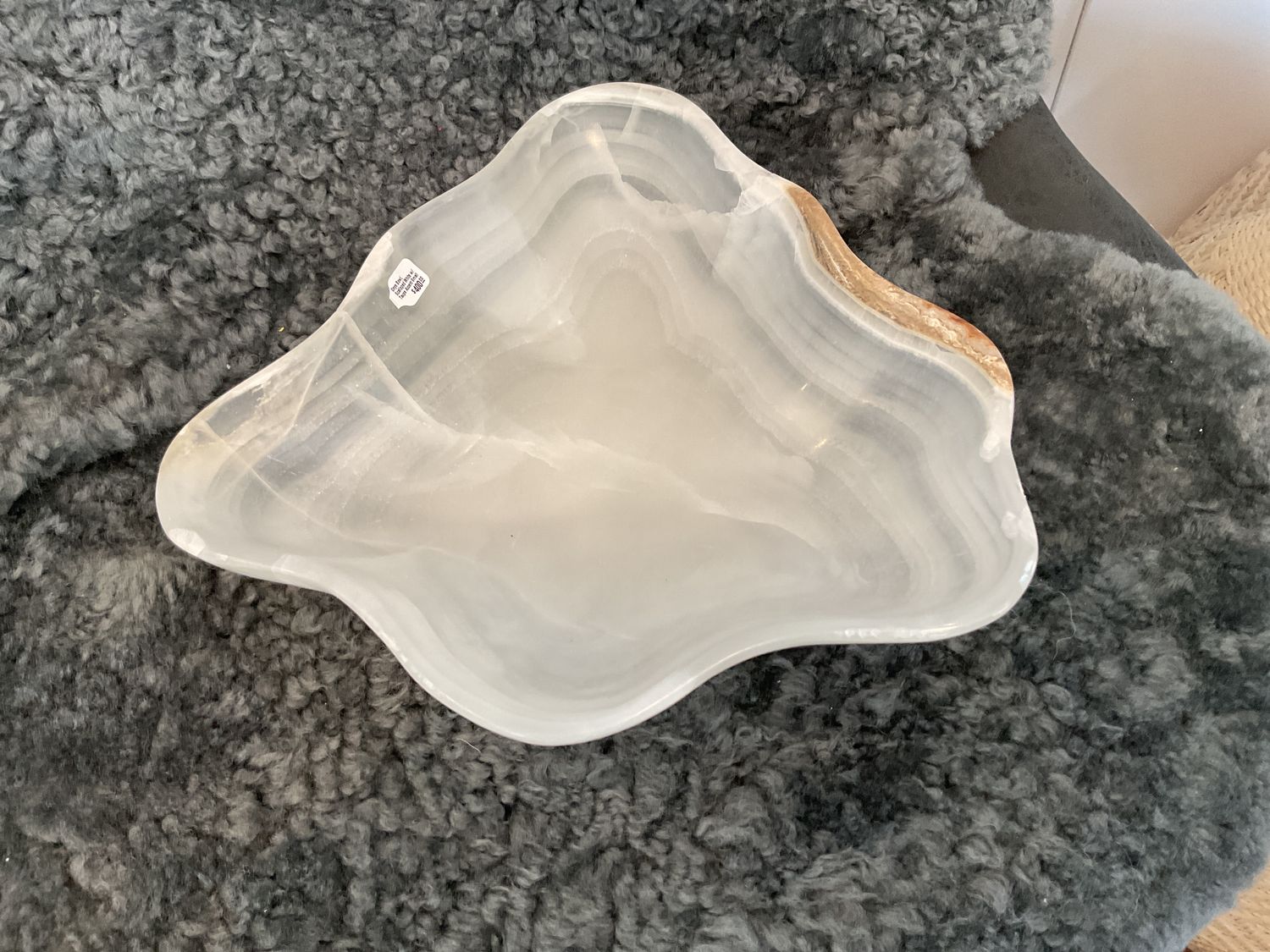 Onyx Bowl, Scalloped White w/ Taupe Accent Small 12&quot;
