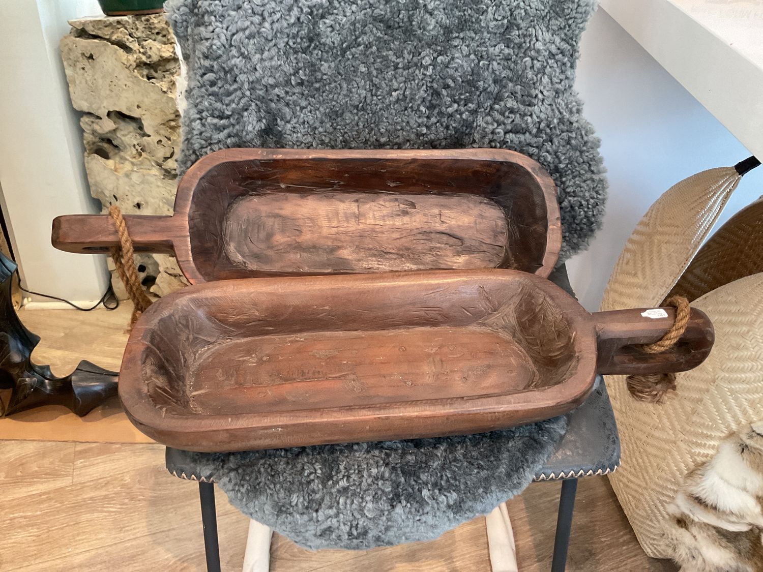 Hand Carved Dark Wood Canoe W/Handle &amp; Rope 24&quot;