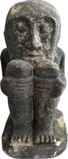 Squatting Statue 9&#39;&#39;x9&#39;&#39;x17&#39;&#39;