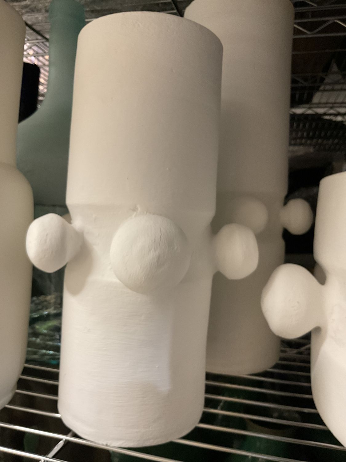 Set of 2 White Vases KW style