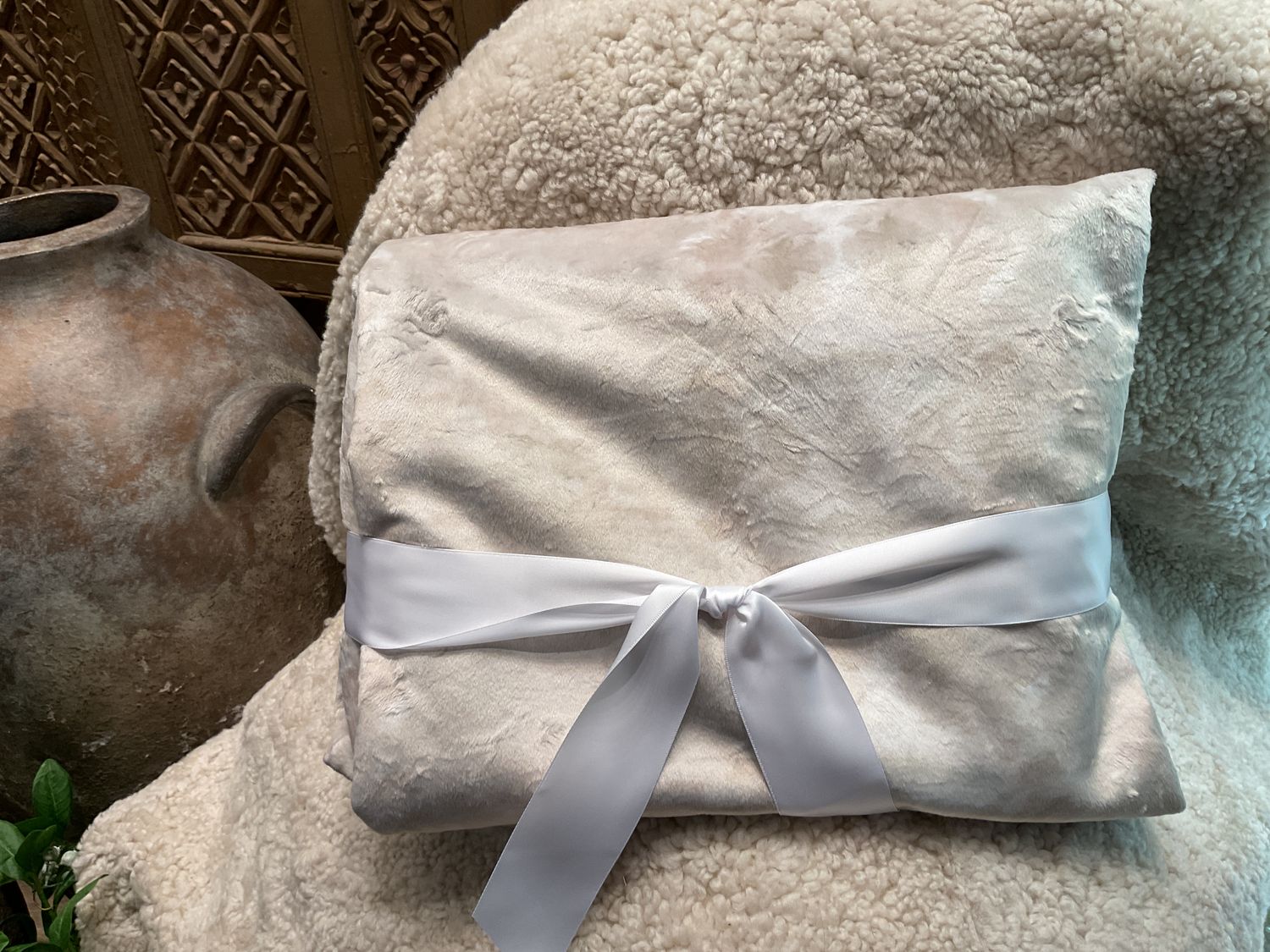 Throw, Luxury Velvet, Ivory &amp; Tan Pattern,Made in England, 55” x 75”