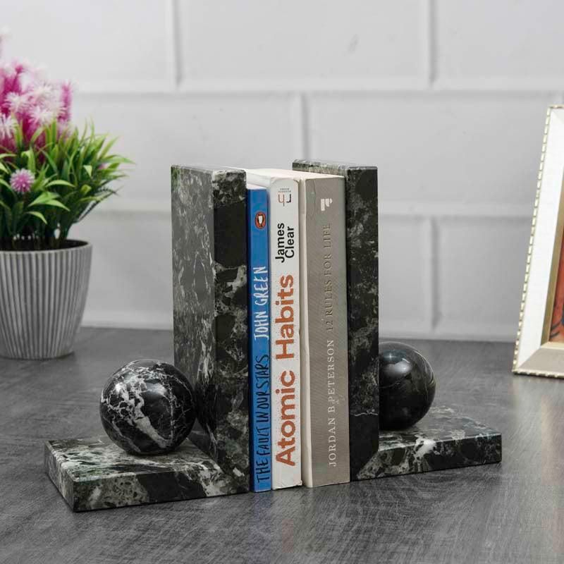 Books &amp; Bookends