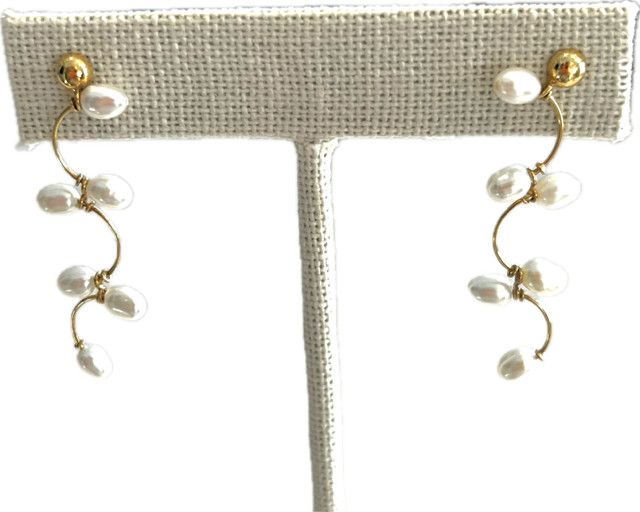 Earrings 18K and FW Pearl Drops
