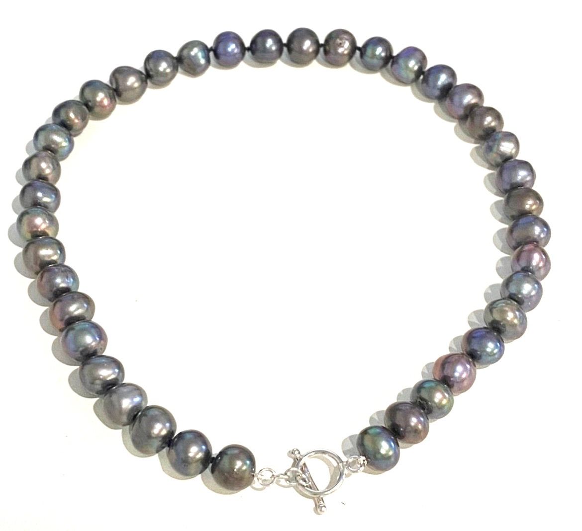 Necklace Cultured Knotted 10mm Black Pearl with Sterling Toggle Clasp