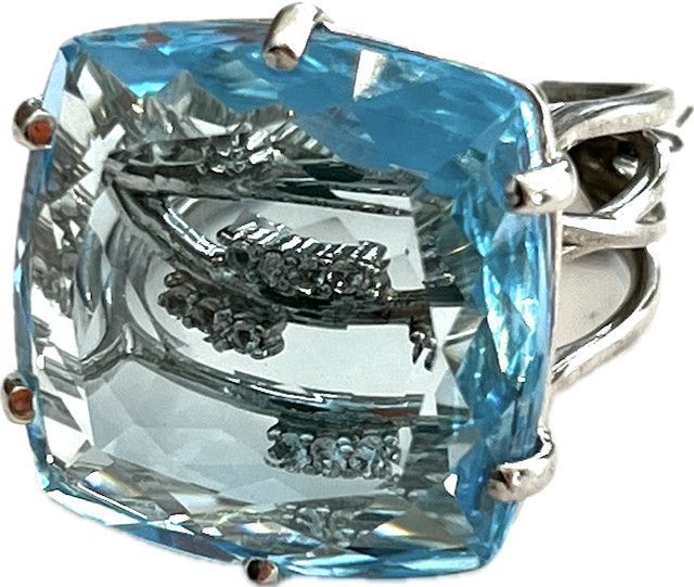 Ring, Sz 6.5, 23ct Blue Topaz Wht Topaz Accent 14k WG Vermeil