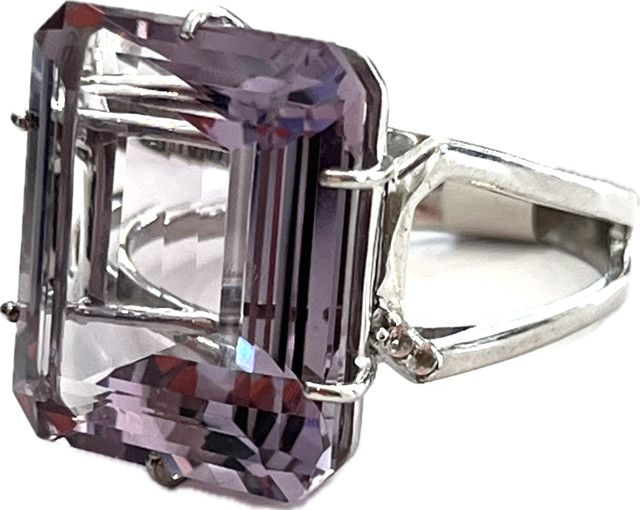 Ring,  sz.8  27ct  Amethyst Rose de France Wht Topaz Accent 14k WG vermeil