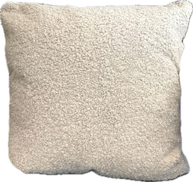 Pillow 24x24 Boucle Cream Tan