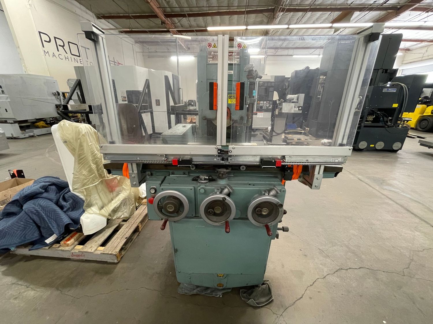 Brown & Sharpe  618 MICROMASTER SURFACE GRINDING MACHINE