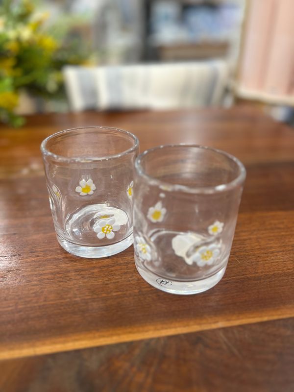 Daisies Drinking Glass