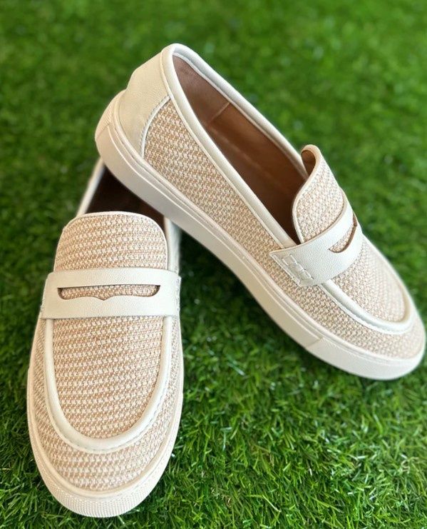 Group Chat, Color: White Combo, Size: 6