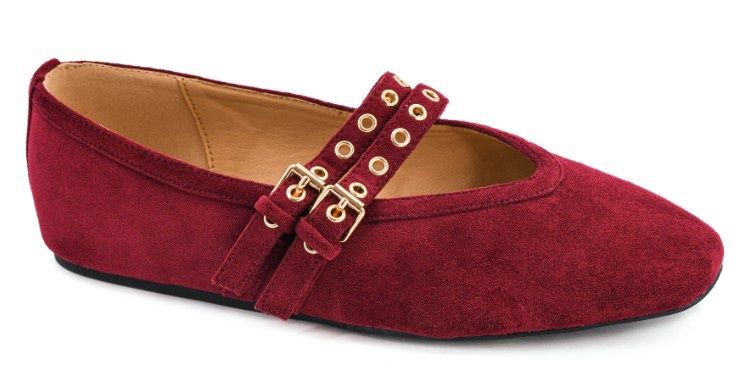 All Eyes on Me Flats