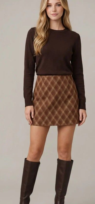 Plaid Pattern Mini Skirt, Color: Mahogany, Size: Small