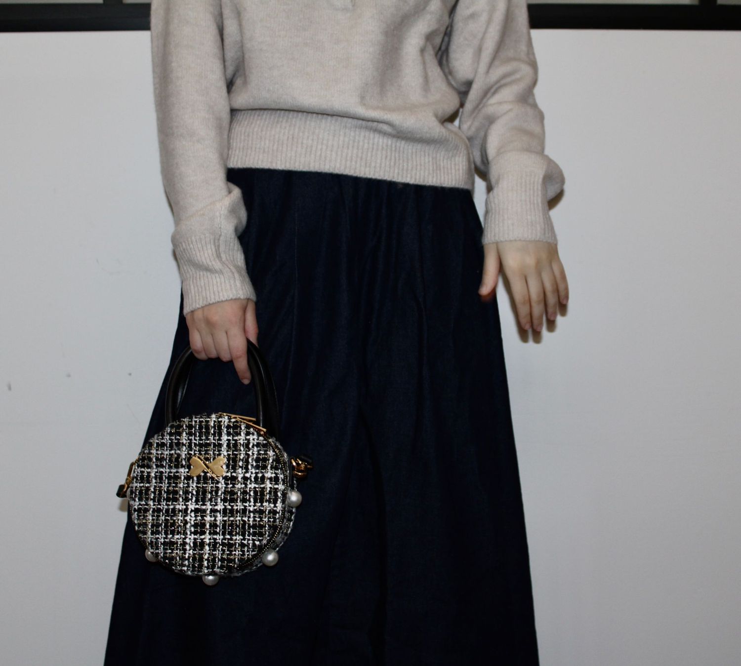 LUNA - BLACK TWEED
