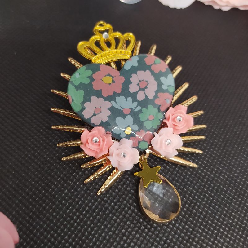Broche ex-voto coeur fleuri royal "Rose "