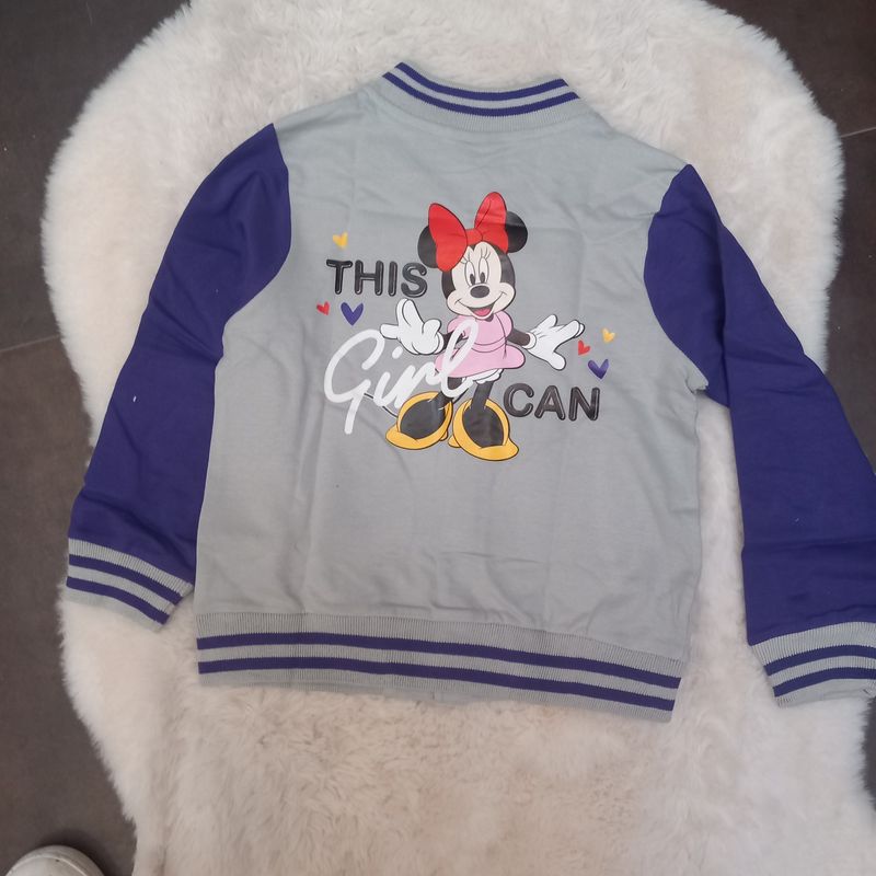 Swaeter minnie
